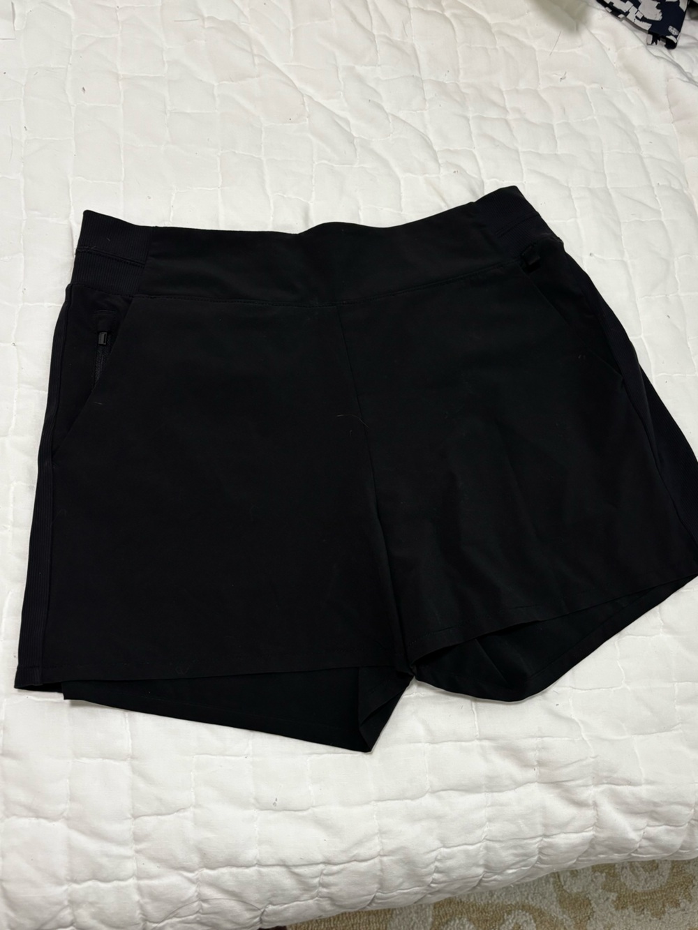 Athleta sz 10 Performance Shorts